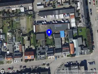 Brandweer met gepaste spoed naar de Hoonaartstraat in Hellevoetsluis vanwege afhijsen patient