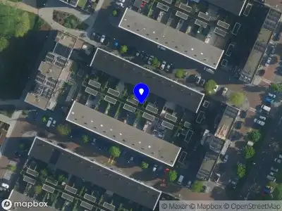 Ambulance met gepaste spoed naar de Kofschipstraat in Amsterdam