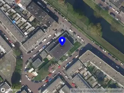 Ambulance met gepaste spoed naar de Eemstein in Rotterdam