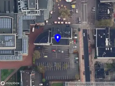 Politie met grote spoed naar de Laweiplein in Drachten vanwege ongeval met letsel