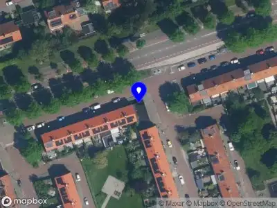 Ambulance naar de David Kouwenaarstraat in Amsterdam