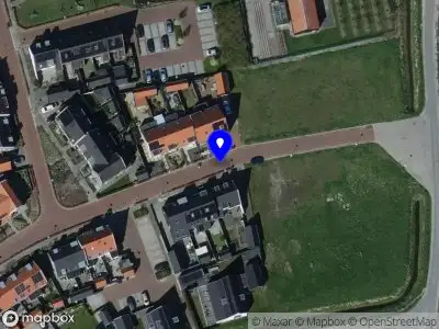 Ambulance met grote spoed naar de Maerenseweg in Ouddorp