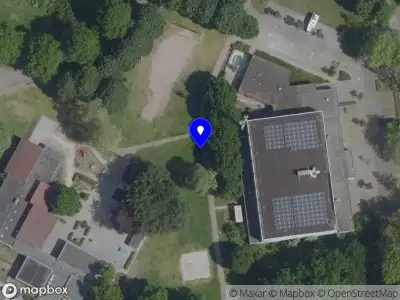 Brandweer met gepaste spoed naar de Struikheide in Deurne vanwege voertuigbrand