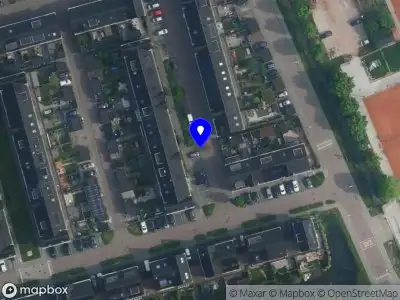 Brandweer met grote spoed naar de Abe Lenstrastraat in Weesp vanwege stankoverlast