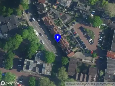 Ambulance met grote spoed naar de Laan Nieuwer-Amstel in Amstelveen