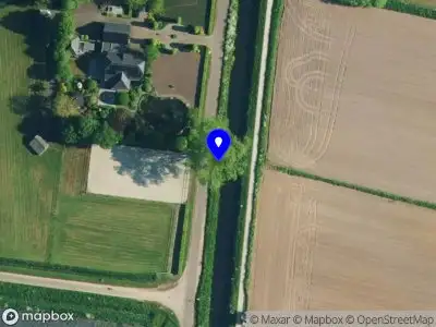 Politie naar de Weteringdijk in Heerde vanwege aanrijding met letsel