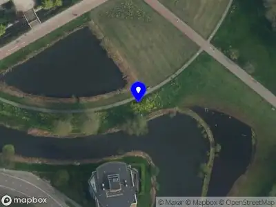 Ambulance met grote spoed naar de Juweellaan in Zoetermeer