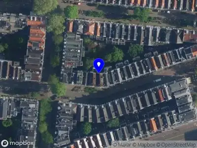 Ambulance met grote spoed naar de Jan Lievensstraat in Amsterdam