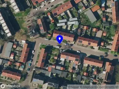 Brandweer en politie met gepaste spoed naar de Narcissenstraat in Wageningen vanwege wateroverlast
