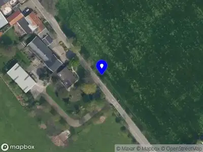 Politie met grote spoed naar de Breeweg in Schipluiden vanwege voertuigen te water