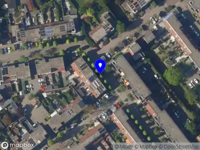 Ambulance met grote spoed naar de 't Lienplantsoen in Leidschendam