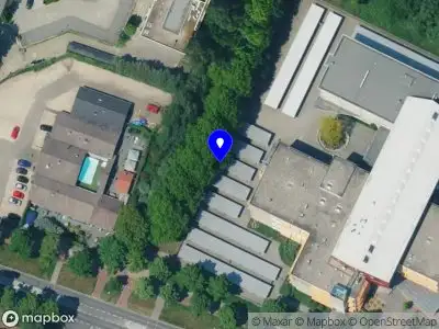 Brandweer met grote spoed naar de Heemradenlaan in Apeldoorn vanwege voertuigbrand