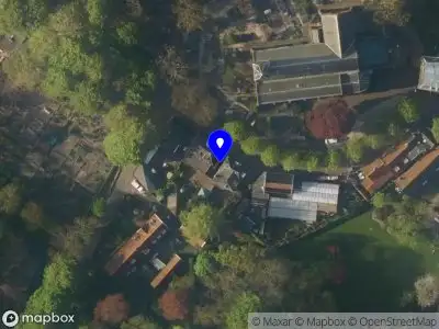 Ambulance met grote spoed naar de Duinrellweg in Wassenaar