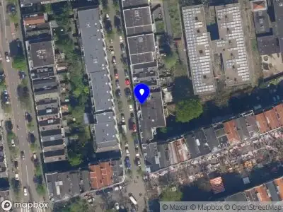 Ambulance met grote spoed naar de Ackersdijkstraat in Rotterdam