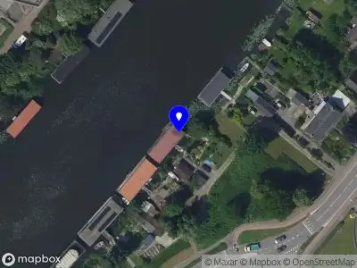 Ambulance met grote spoed naar de Kanaal van Steenenhoek zz in Gorinchem