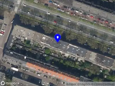 Ambulance met grote spoed naar de Pleinweg in Rotterdam