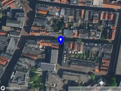 Ambulance met gepaste spoed naar de Pieterstraat in Haarlem