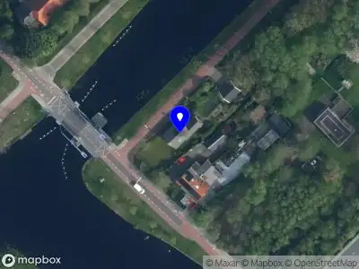 Politie met grote spoed naar de Groene Dijk Z.Z. in Assen vanwege personen te water
