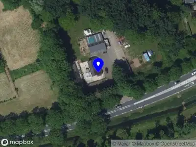 Brandweer en politie met grote spoed naar de Doornseweg in Almkerk