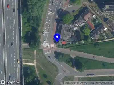 Politie met grote spoed naar de Velserweg in Amsterdam vanwege ongeval met letsel