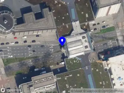 Ambulance met grote spoed naar de Schorpioenstraat in Rotterdam