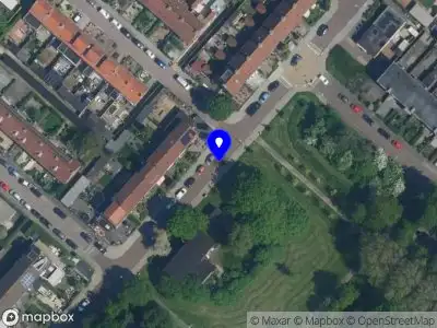 Ambulance met gepaste spoed naar de Plantsoenlaan in Zwanenburg