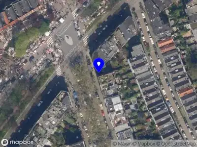 Ambulance met gepaste spoed naar de Schiebroekselaan in Rotterdam