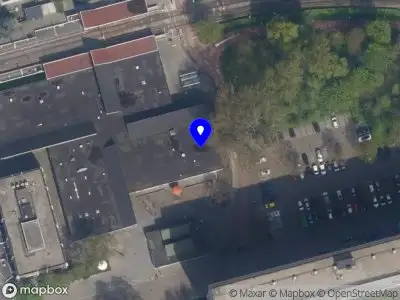 Ambulance met gepaste spoed naar de Stresemannplaats in Rotterdam