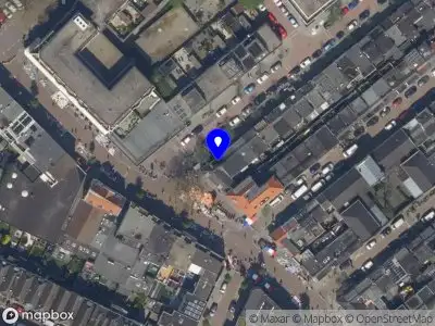 Ambulance met grote spoed naar de Hagastraat in Schiedam