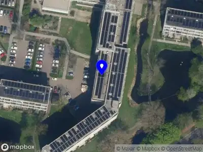 Ambulance met gepaste spoed naar de De Baronie in Capelle aan den IJssel