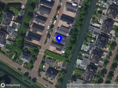 Ambulance met grote spoed naar de Windsingel in Dordrecht