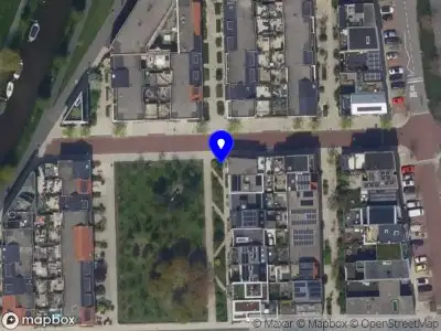 Ambulance met gepaste spoed naar de Schimmelpenninckstraat in Leiden