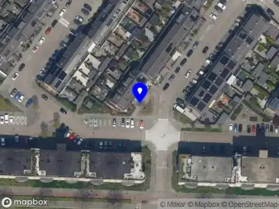 Brandweer naar de Kálmánstraat in Capelle aan den IJssel vanwege gebouwbrand