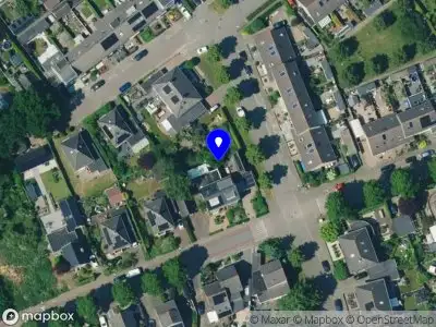 Politie naar de Top Naeffstraat in Apeldoorn vanwege aanrijding met letsel