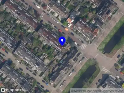 Ambulance met gepaste spoed naar de Adrianalaan in Rotterdam