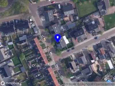Brandweer met grote spoed naar de Hoofdstraat West in Noordwolde vanwege voertuigbrand