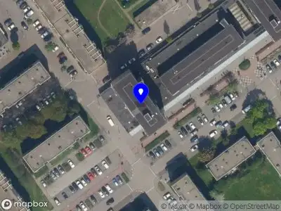 Ambulance met gepaste spoed naar de Monseigneur Nolenslaan in Schiedam