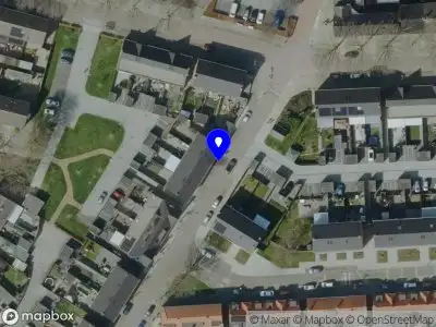 Politie naar de Ranonkelstraat in Sittard vanwege steekincident