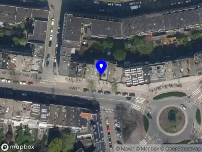 112 melding Ambulance met grote spoed naar de Burgemeester Meineszplein in Rotterdam