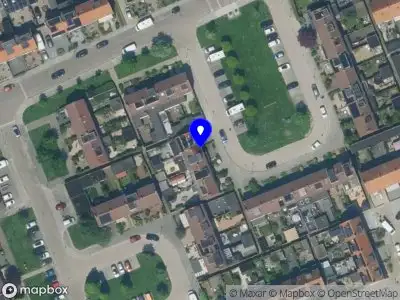 Ambulance met grote spoed naar de Waardmeerhof in Edam