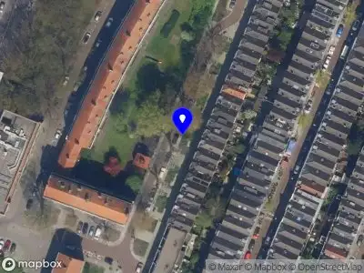 Ambulance met grote spoed naar de Paulus Potterstraat in Rotterdam