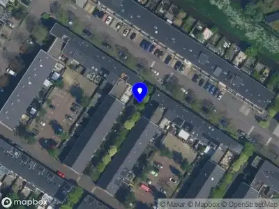 Ambulance met grote spoed naar de Shetlandpad in Amsterdam