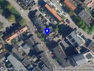 Ambulance met grote spoed naar de Thamerlaan in Uithoorn
