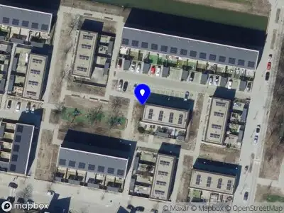 Ambulance met grote spoed naar de Halsterenstraat in Rotterdam