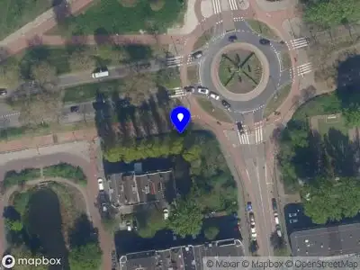 Ambulance met grote spoed naar de Gordelweg in Rotterdam