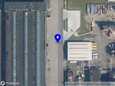 Brandweer met grote spoed naar de Mainhavenweg in Amsterdam vanwege gebouwbrand
