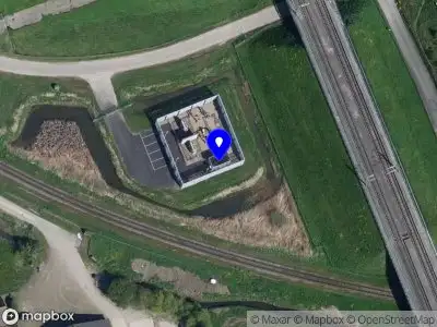 Traumahelikopter met grote spoed naar de Zwaluwsedijk in Moerdijk