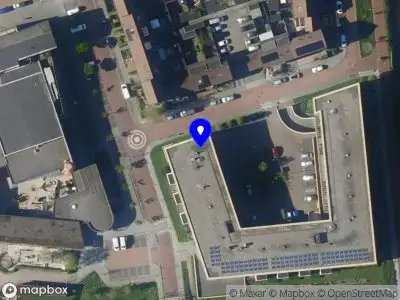 Ambulance met grote spoed naar de Pompesloot in Broek op Langedijk
