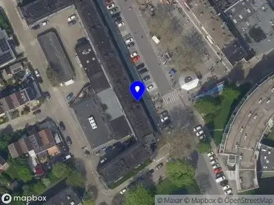 Ambulance met gepaste spoed naar de Dillenburgplein in Ridderkerk
