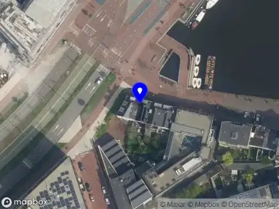 Ambulance met gepaste spoed naar de Hooikade in Delft
